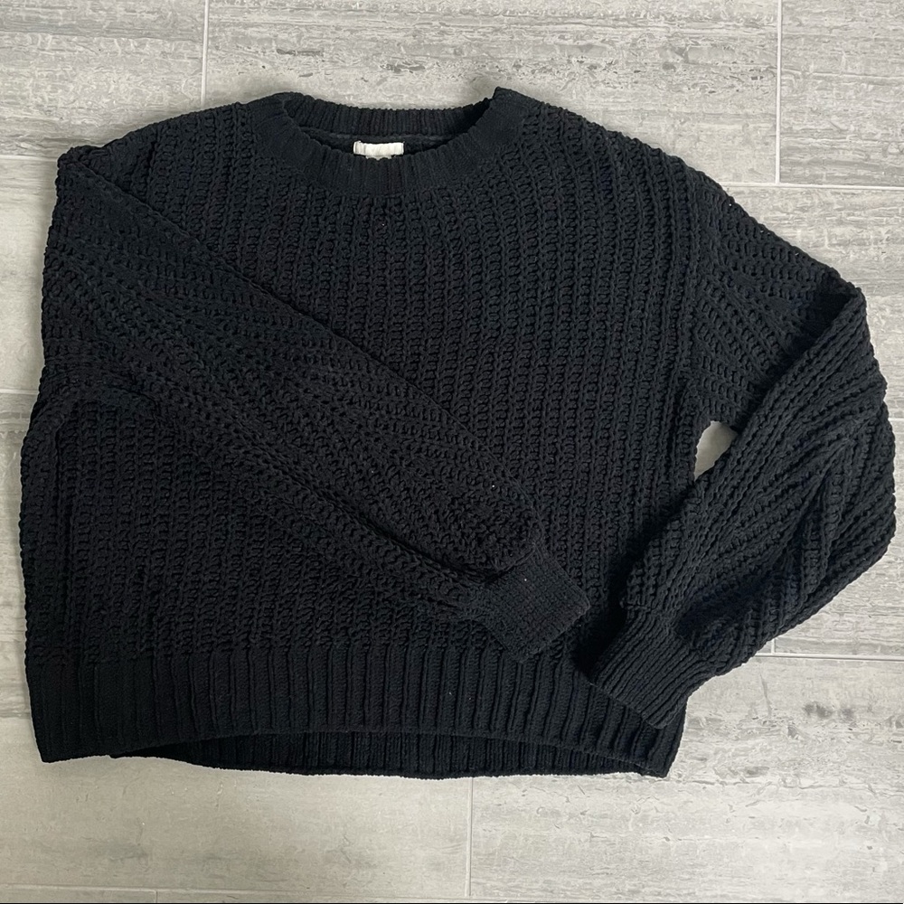 H&M Black Chenille Knit Sweater Size Medium